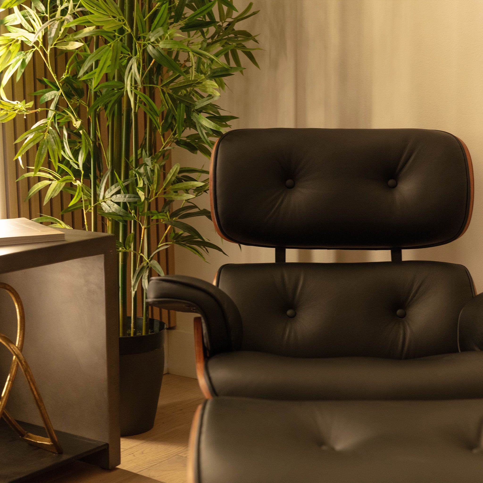 Mid-Century Modern Lounge Chair & Ottoman