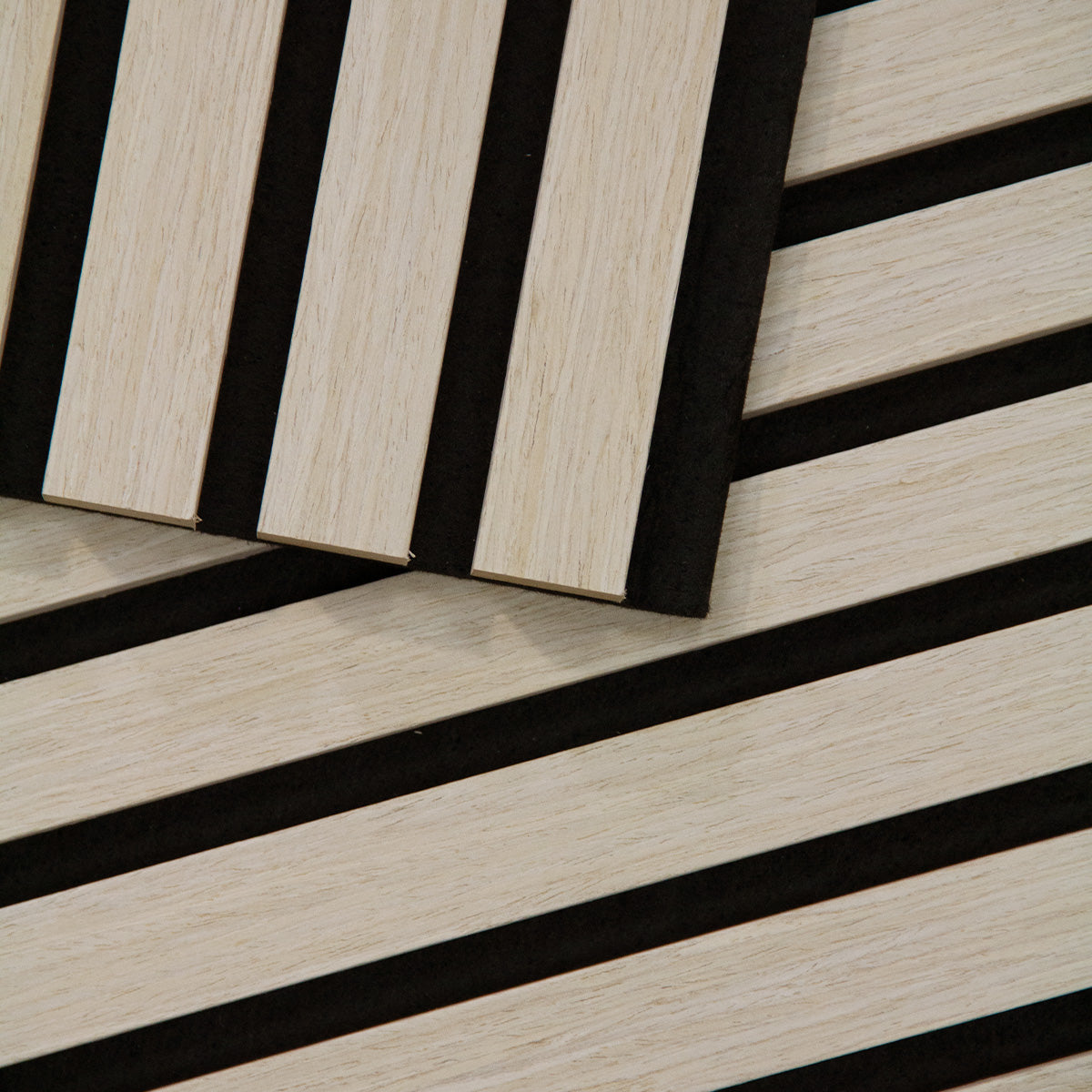 Natural Oak Acoustic Slat Panels